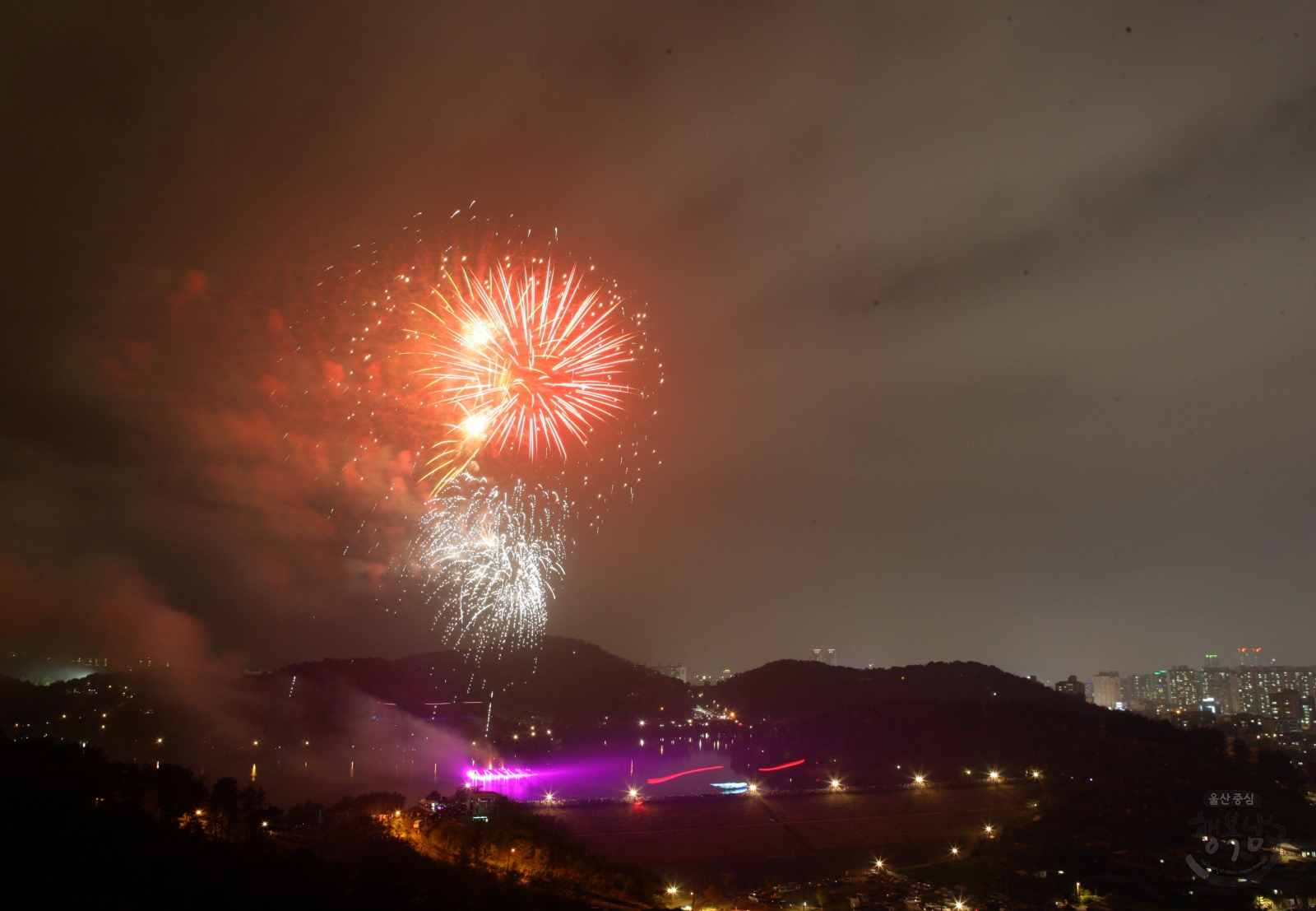 선암호수공원 가요제 및 불꽃축제 의 사진