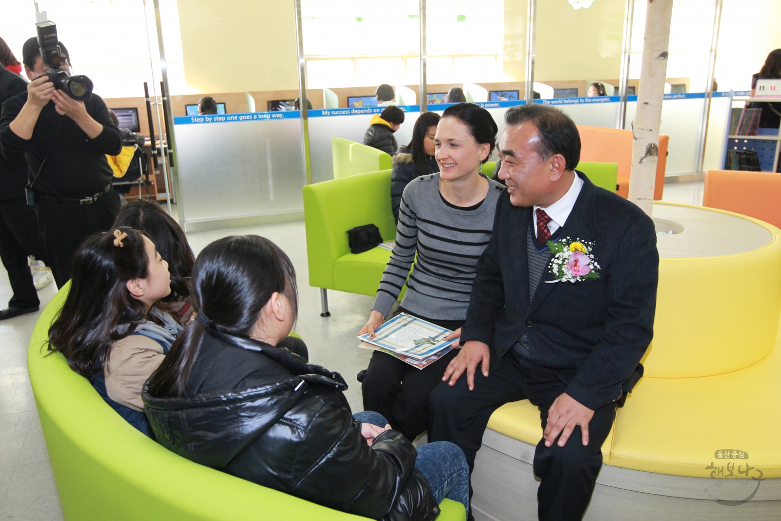 강남초등학교 영어도서관 개관식 의 사진