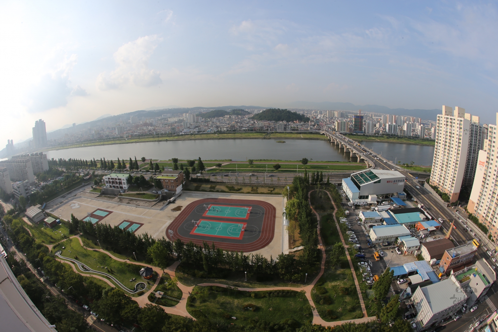 삼산배수장 체육공원 전경 의 사진