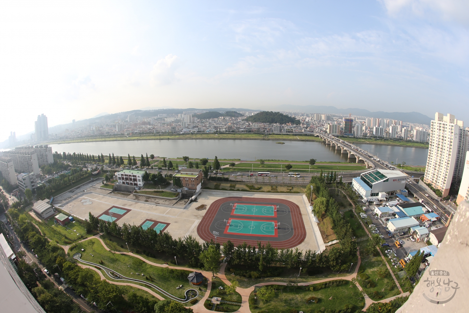 삼산배수장 체육공원 전경 의 사진