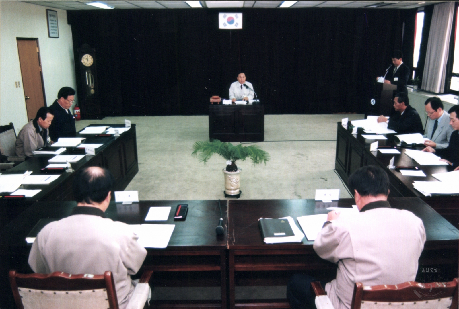 2000년 중기지방재정계획 심의위원회 개최 의 사진
