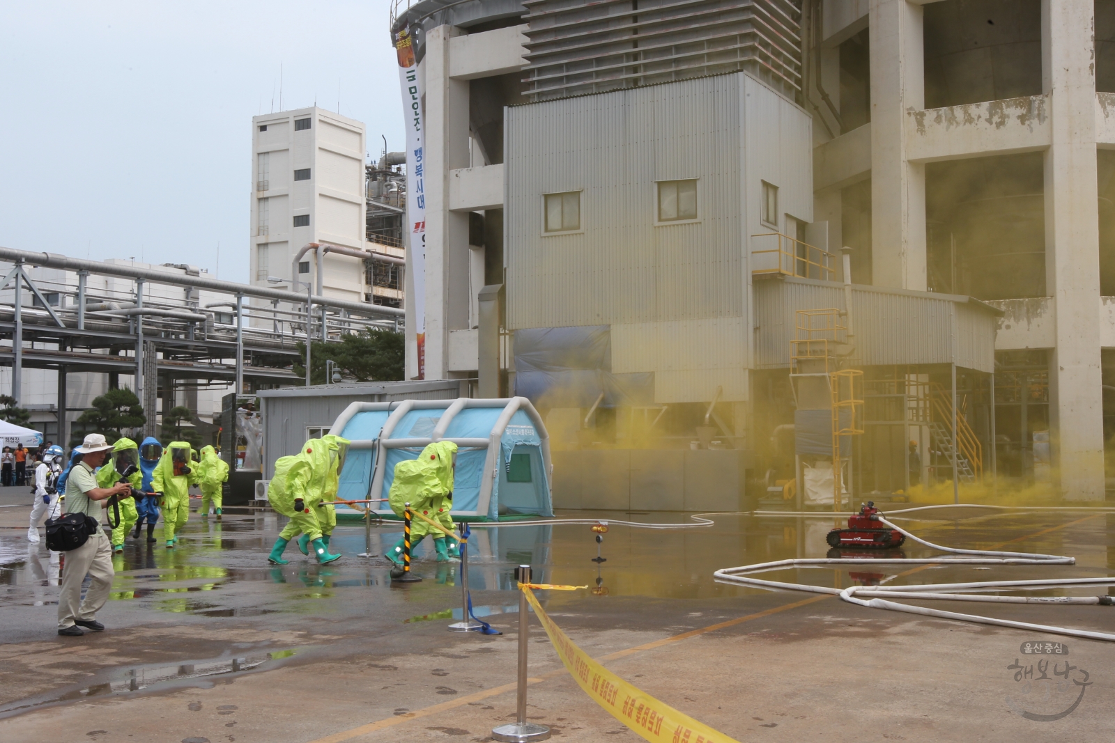 테러에 의한 유해물질 유출 및 화재대응 훈련 의 사진