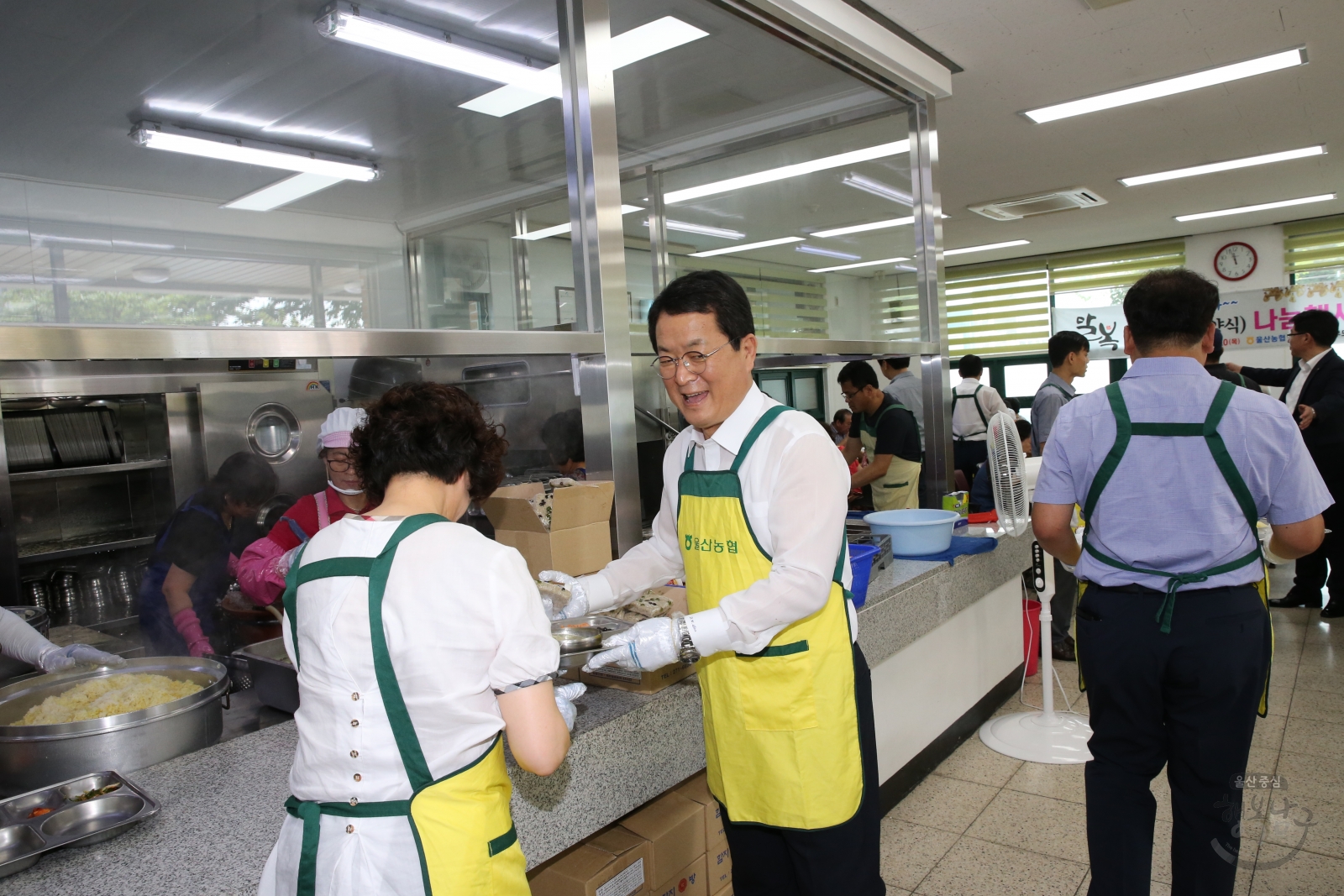 도산노인복지관 배식 봉사활동 의 사진