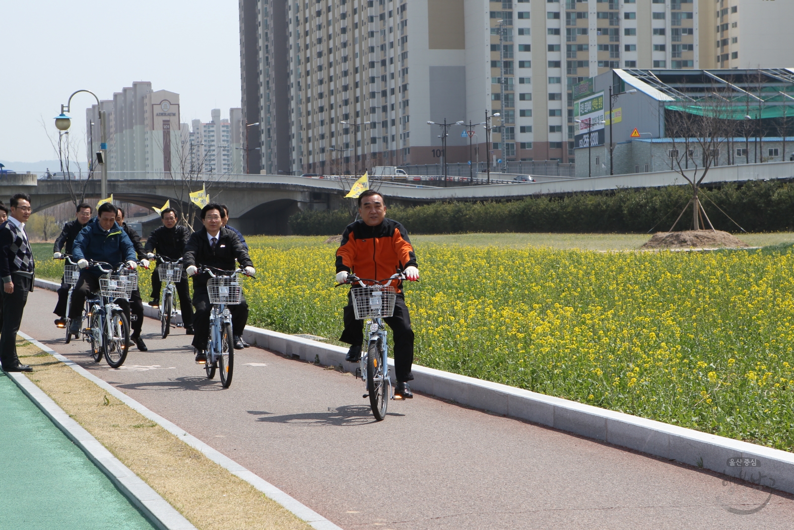 자전거 타기 생활화 캠페인 의 사진
