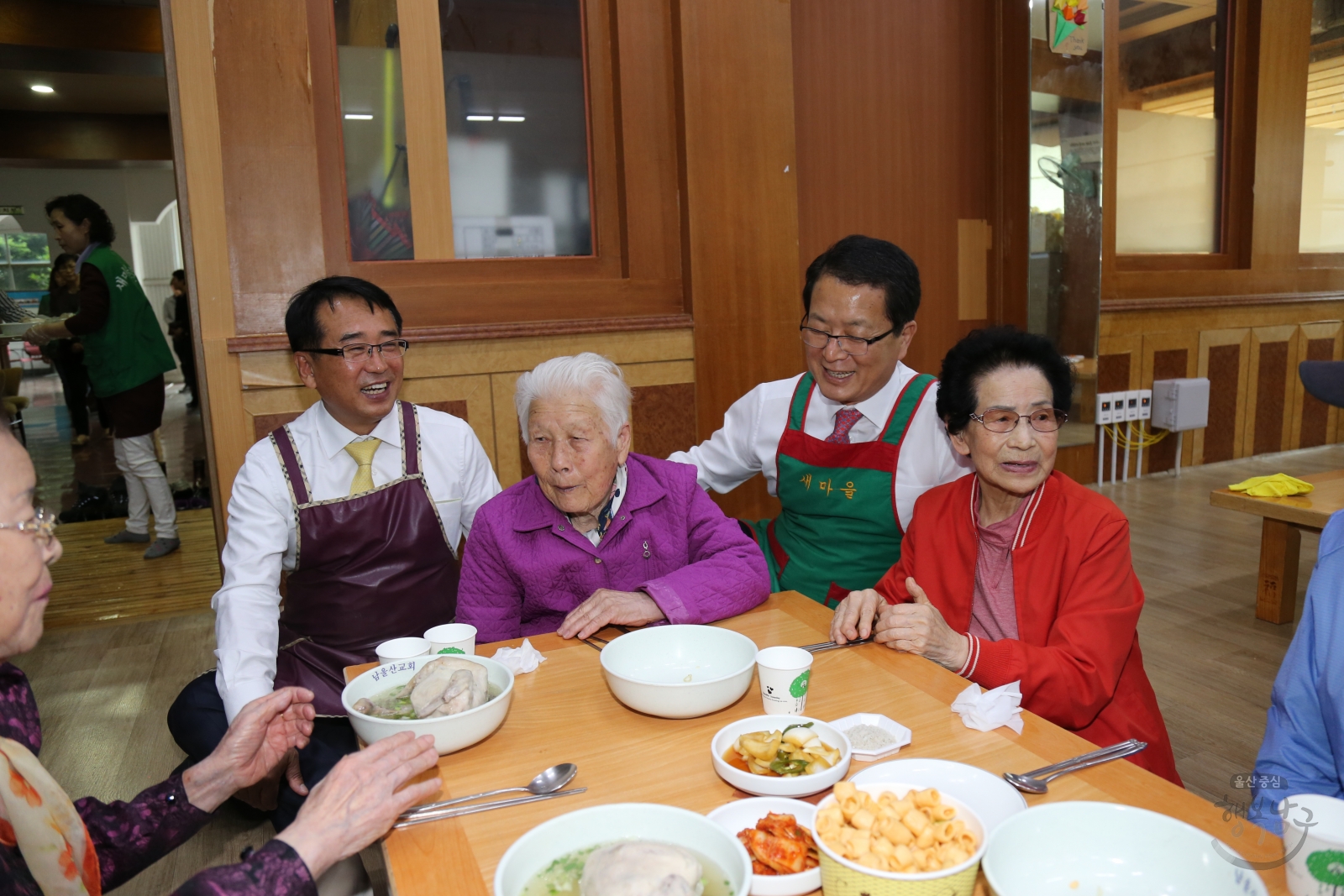 옥동 새마을부녀회 급식봉사 의 사진