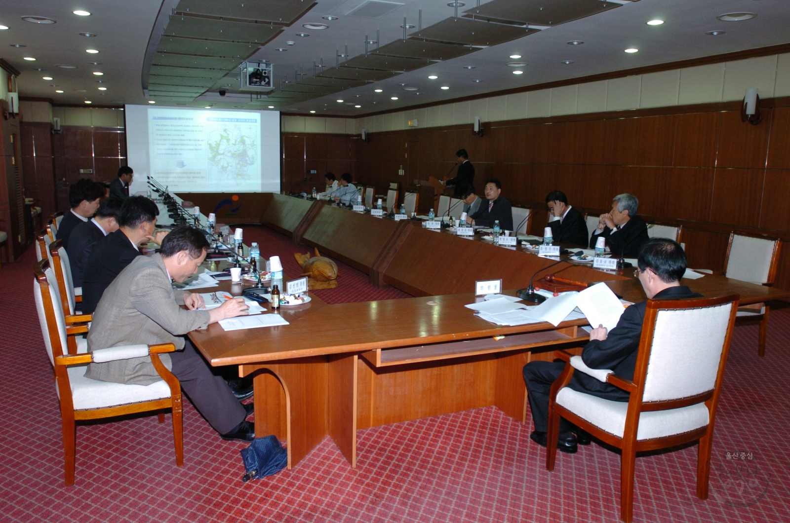 도시계획위원회 회의 의 사진
