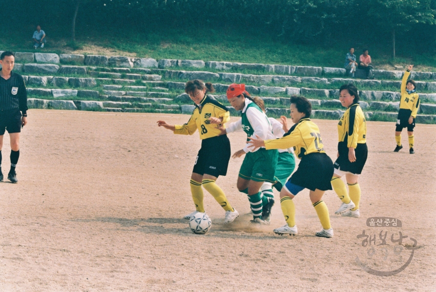 제 1회 남구 생체협회장배 여성축구대회 의 사진
