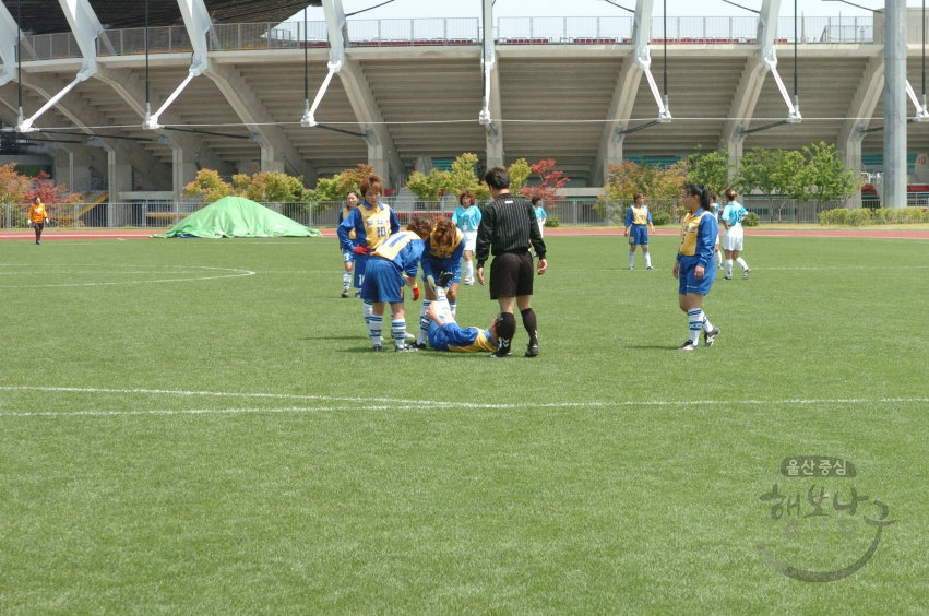 제3회 울산광역시 남구생황체육협의회장배 여성축구대회 의 사진