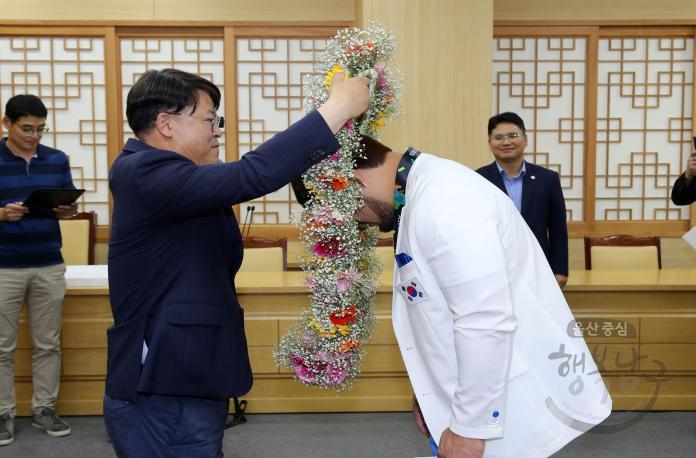 레슬링팀 남경진선수 동메달 획득 환영 의 사진
