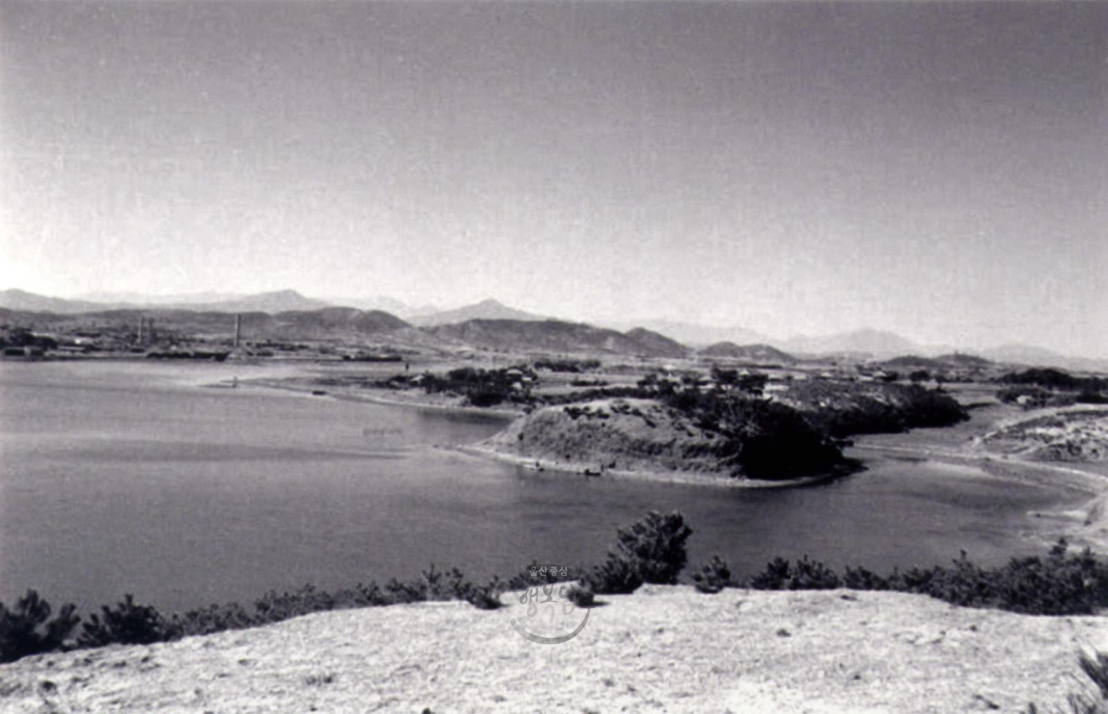 울산공업지구설정 및 기공식(1962년) 의 사진