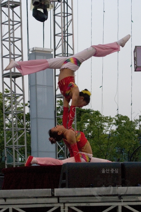 제13회 울산고래축제 중국기예단공연 의 사진