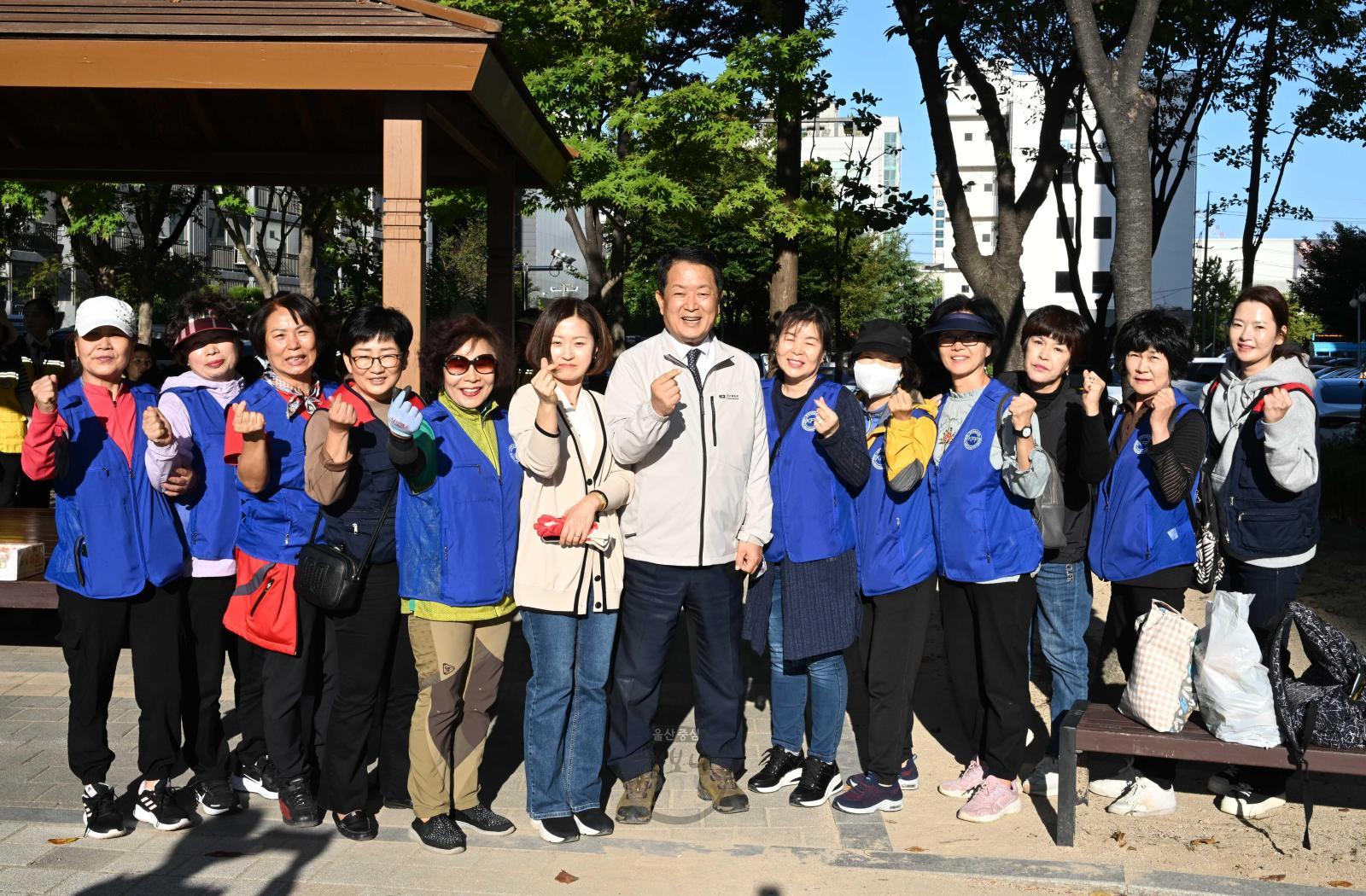 달동 함께 심고 가꾸는 정원 마을 만들기 행사 의 사진