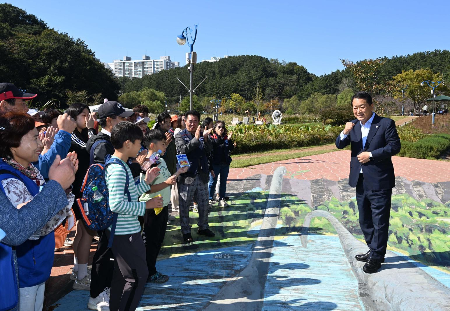 한국자유총연맹 울산남구지회 선암호수공원 플로깅 의 사진