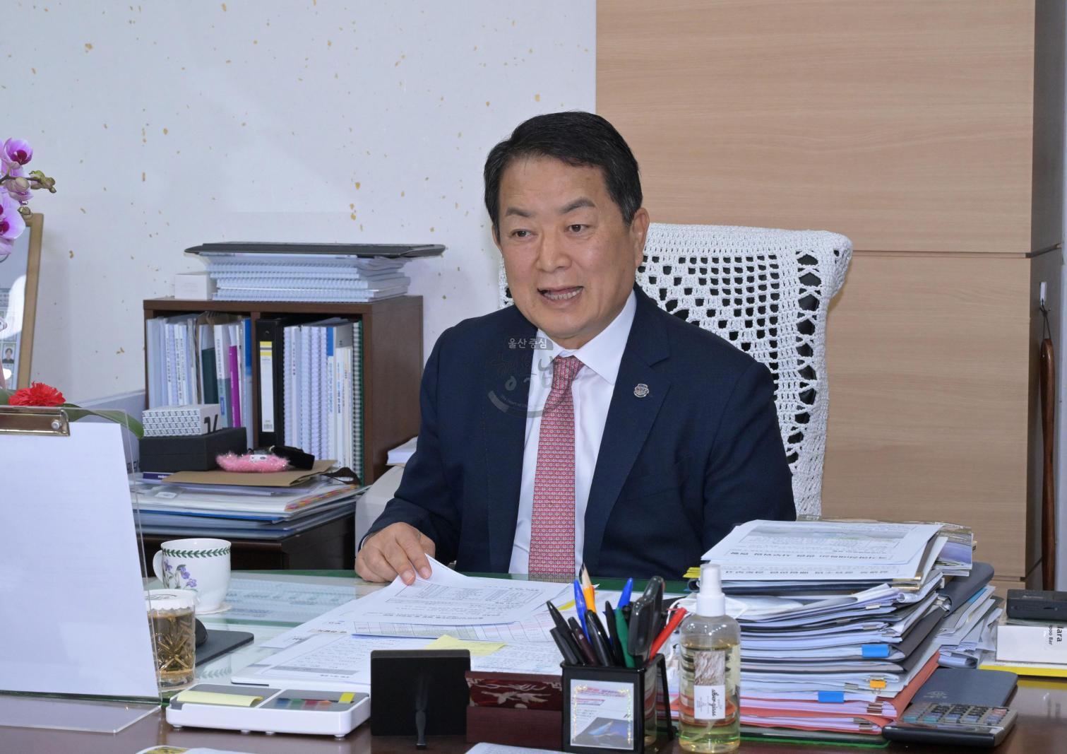 울산외식산업선도회 회장단 내방 의 사진