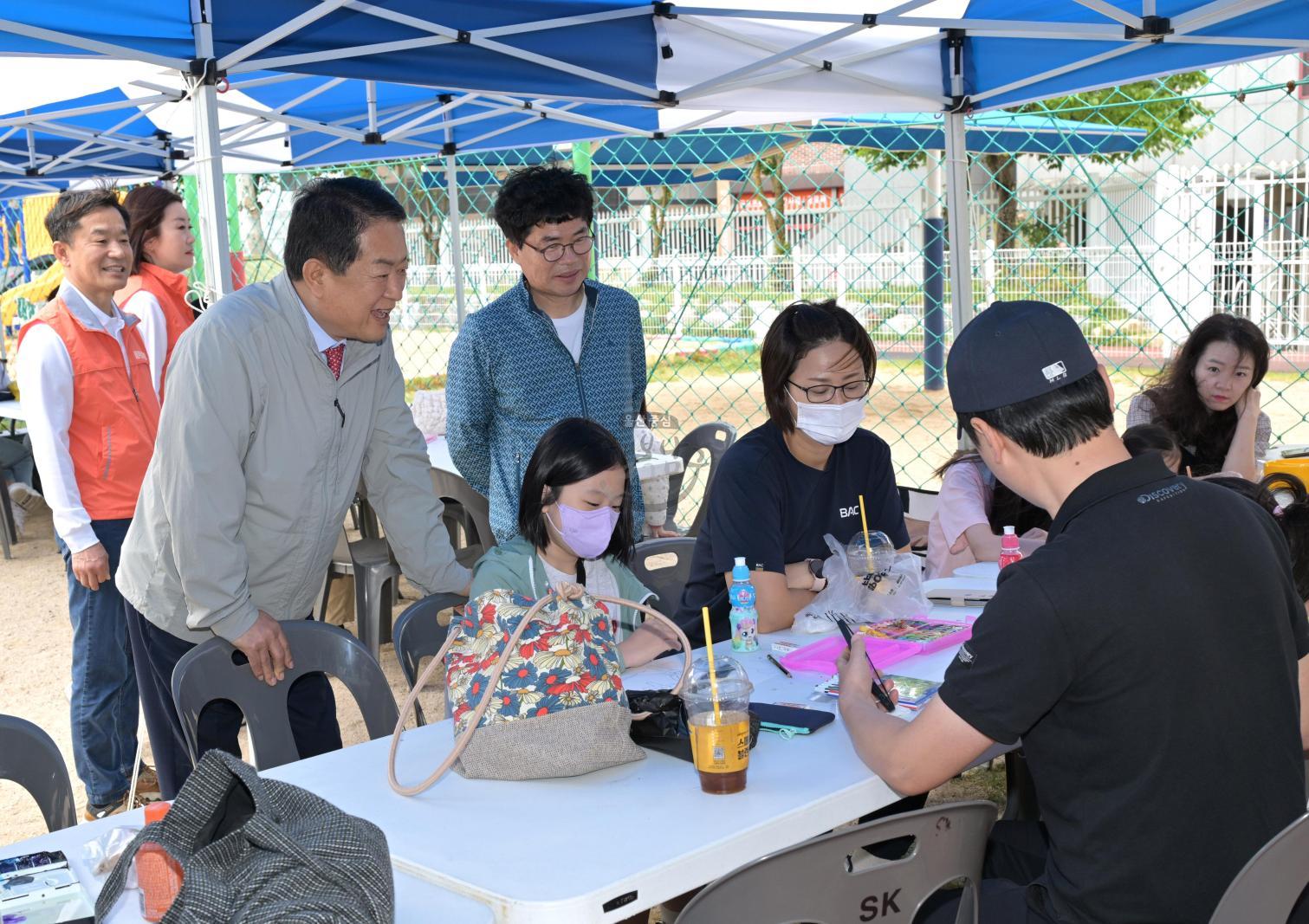 달동 주민자치센터 프로그램 발표회 및 제16회 달동운동회 의 사진