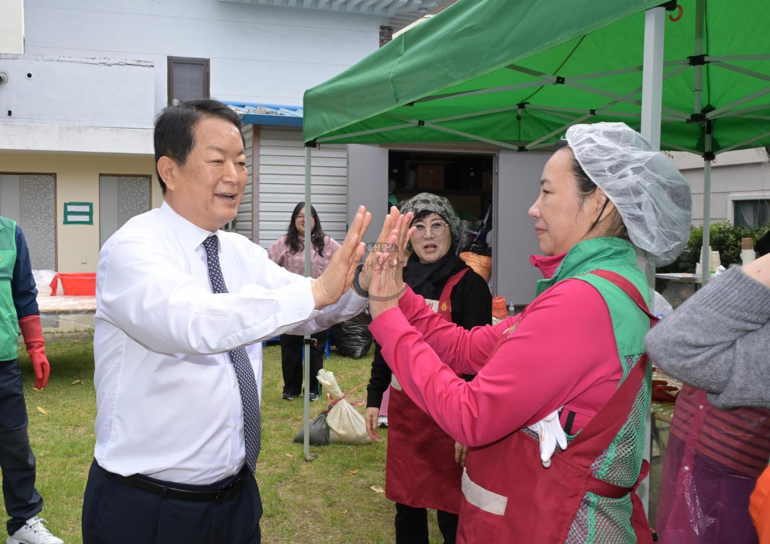 달동 새마을회 김장김치 나눔봉사 의 사진