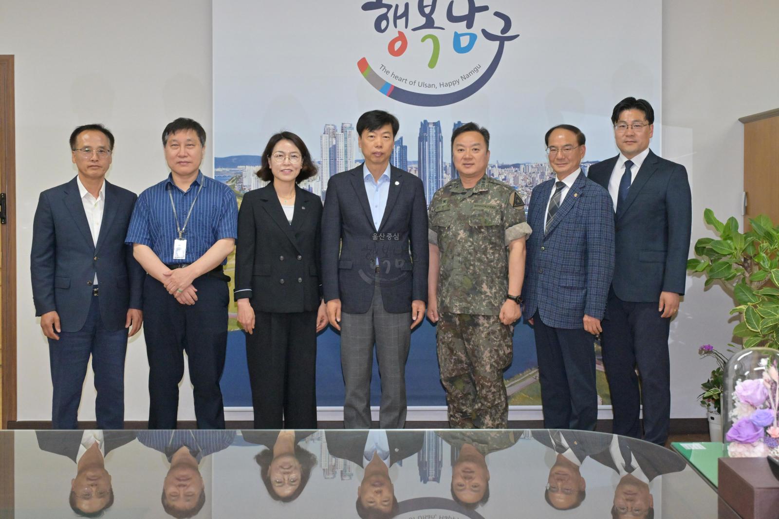 6.25전쟁 무공훈장 찾아주기 조사단 내방 의 사진