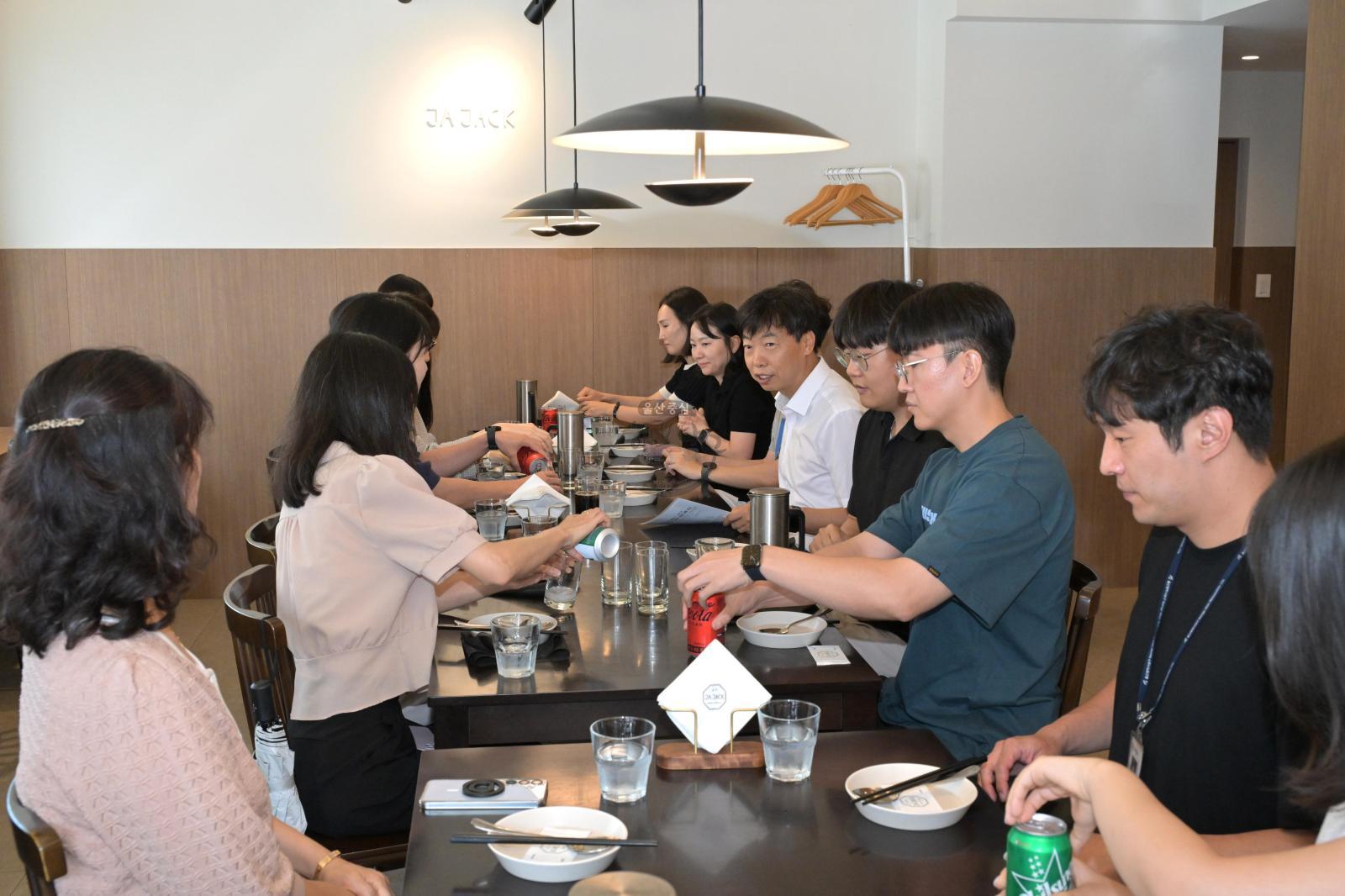 국민신문고 민원처리 공무원 간담회 의 사진