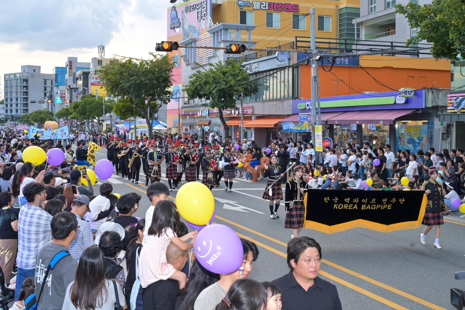 제29회 울산고래축제 (고래퍼레이드,메인버스킹,우리동네명물내기) 의 사진