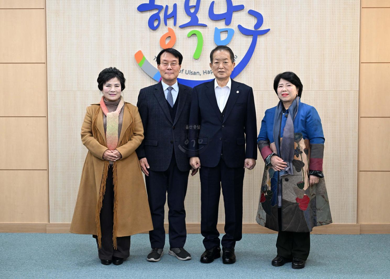 남구문학회 임원진 내방 의 사진