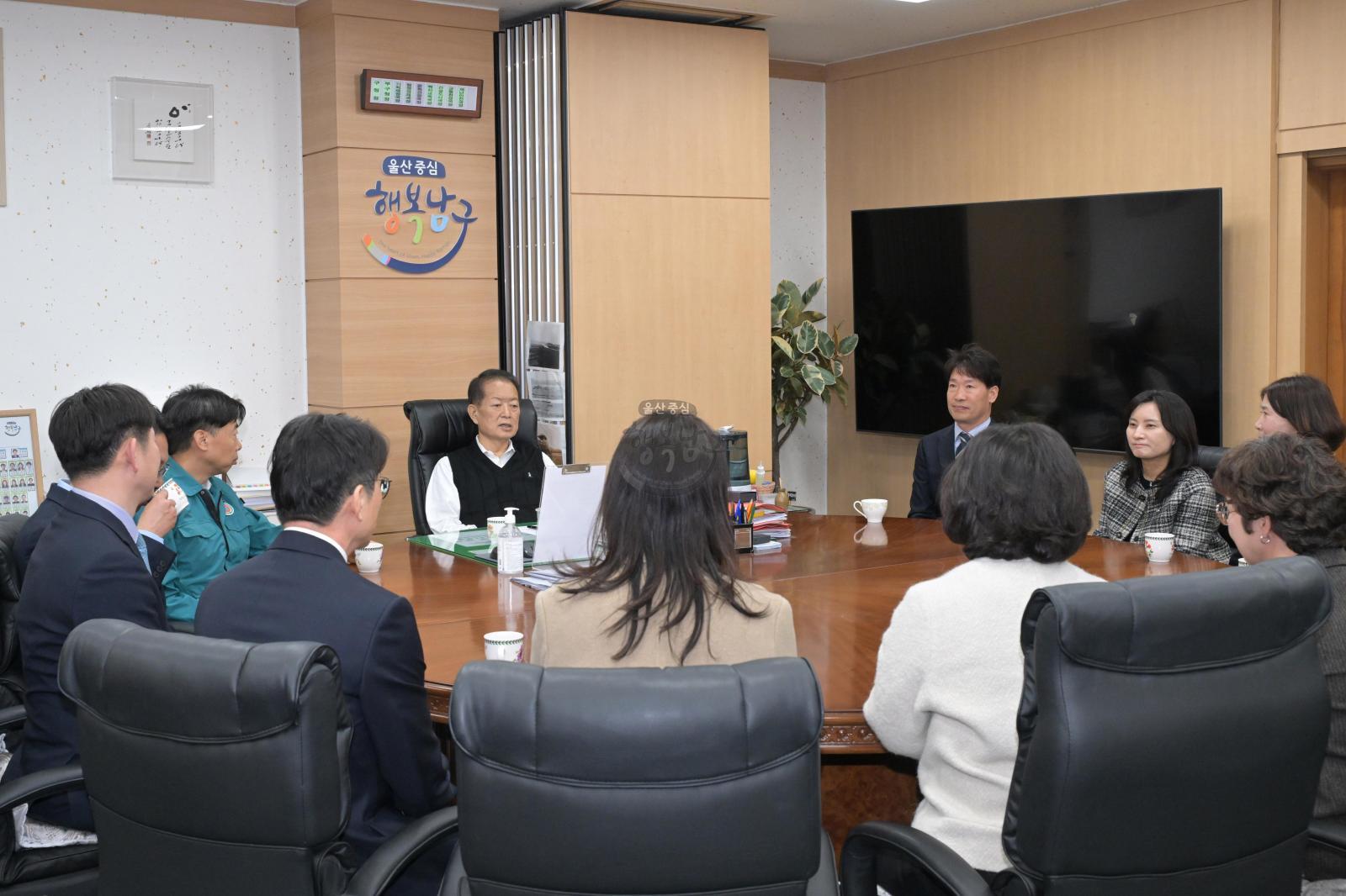 5급 승진자 임용패 교부 (나눔천사 착한 출발 단체 가입식) 의 사진