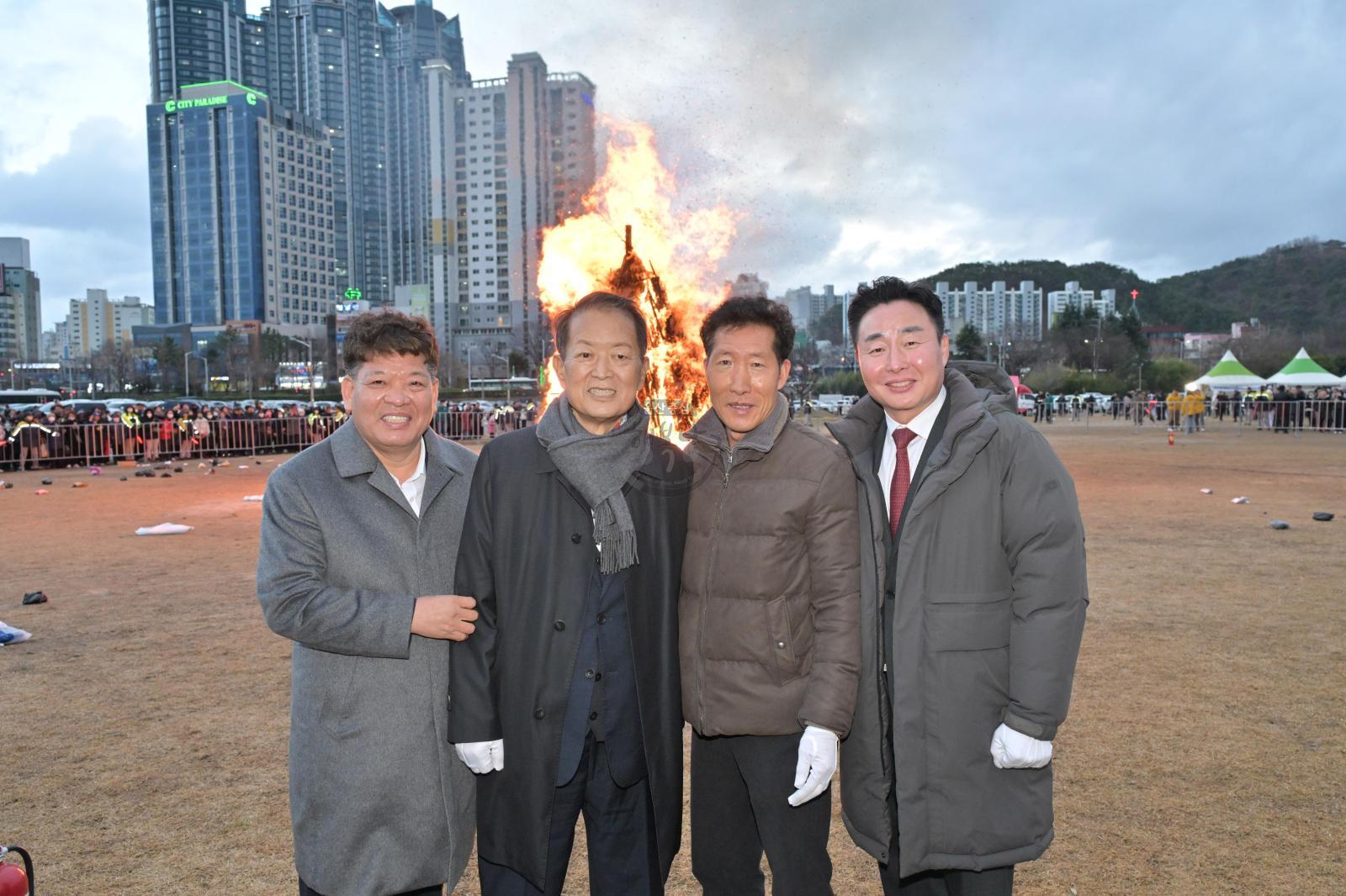 2026년  병오년 정월대보름 달맞이 (달집태우기) 행사 의 사진