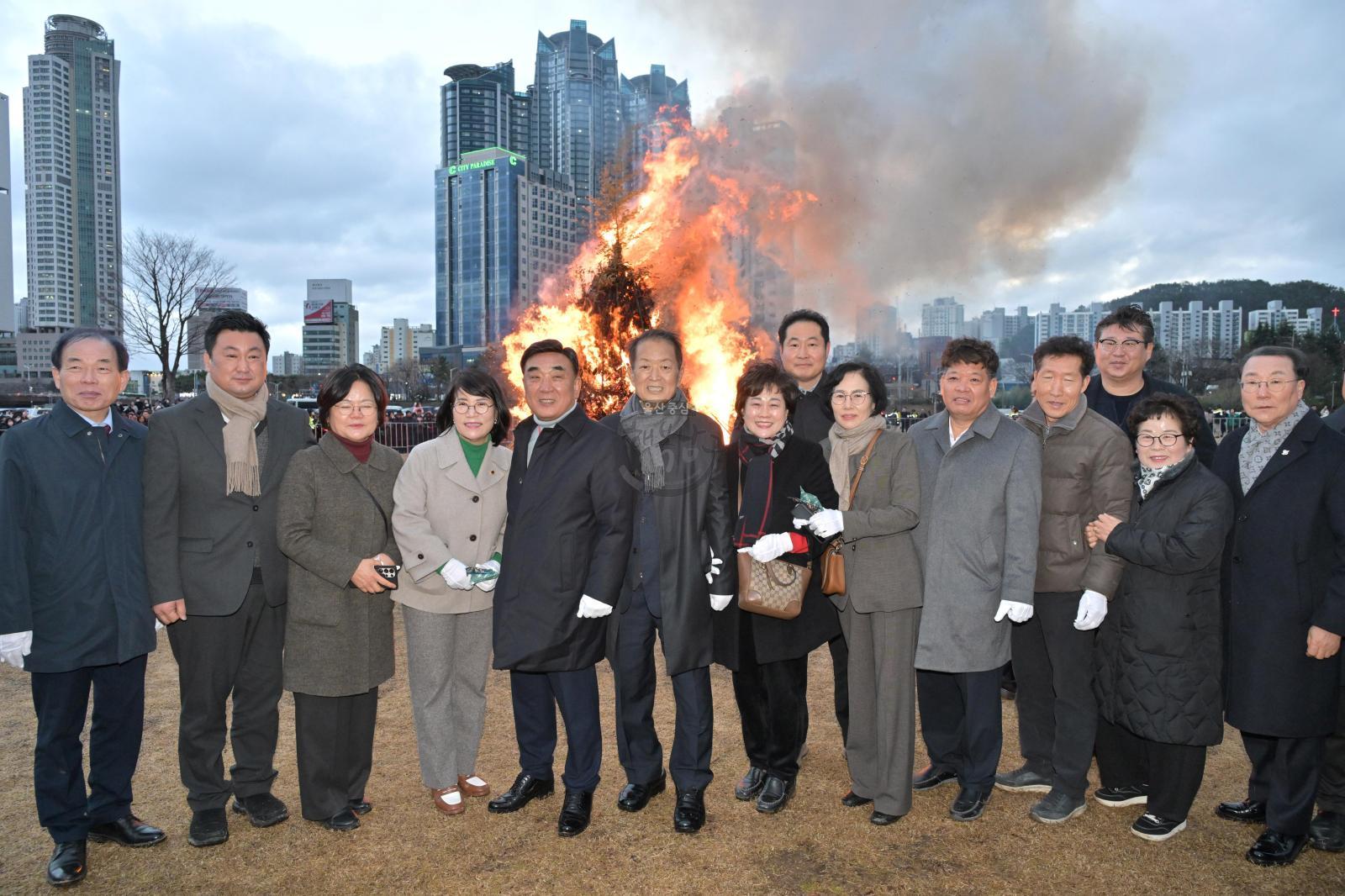 2026년  병오년 정월대보름 달맞이 (달집태우기) 행사 의 사진