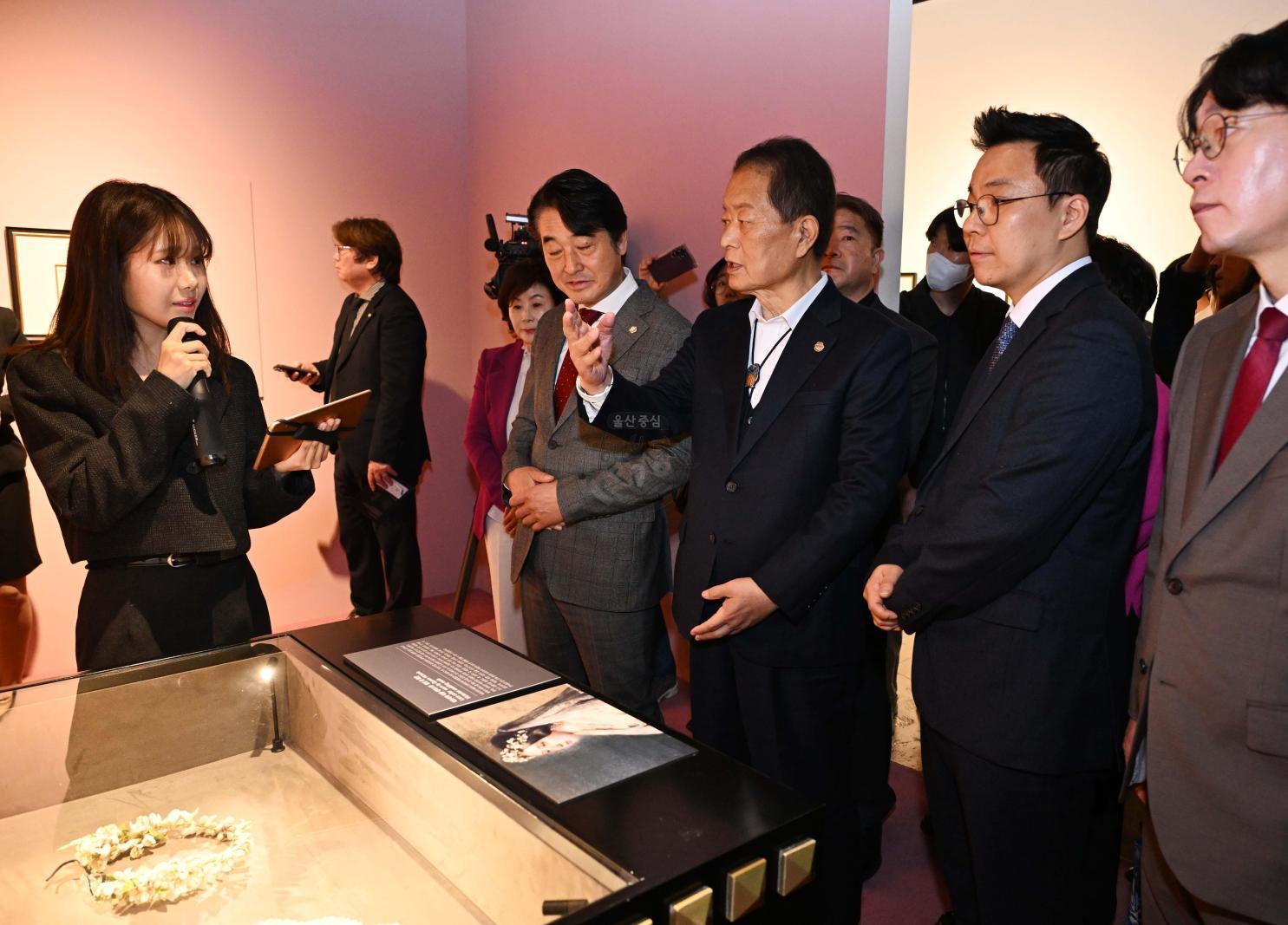 퀸즈컬렉션 오픈 행사 의 사진