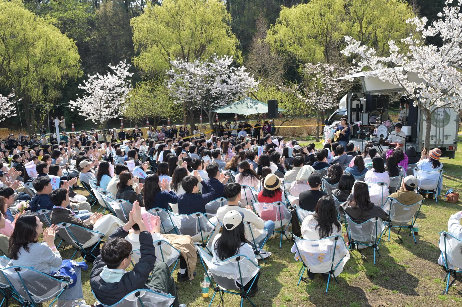 장범준 버스카버스카 in 선암호수공원 의 사진