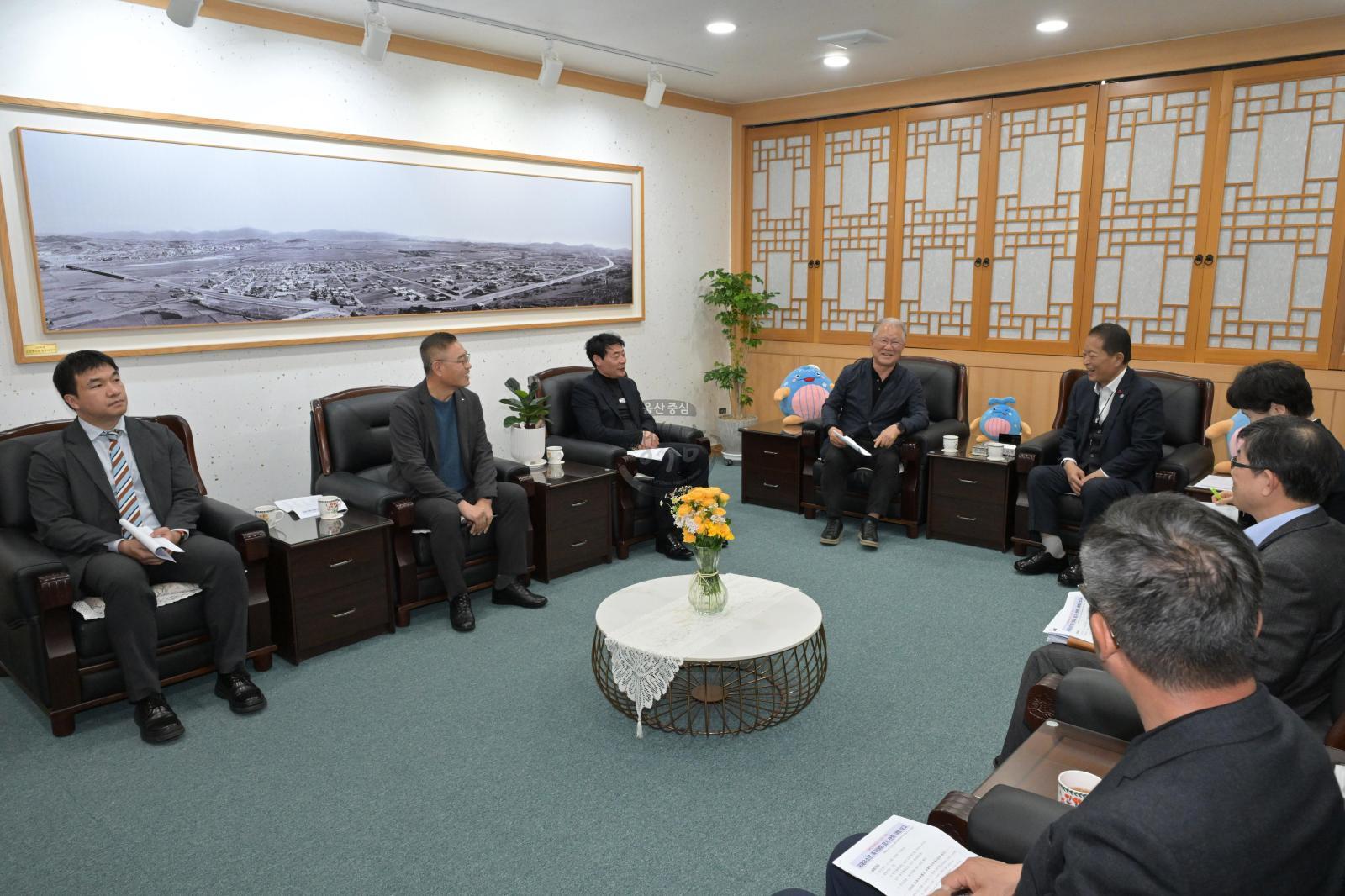 독일 오버우어젤시 국제유소년 축구대회 참가 간담회 의 사진