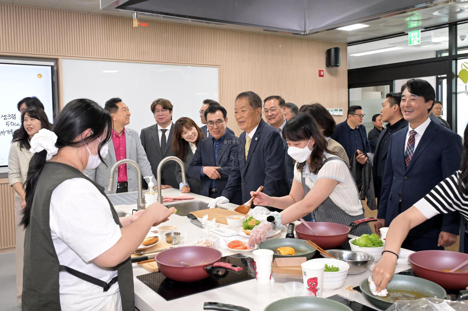 팔등가족행복센터 준공 및 개관식 의 사진