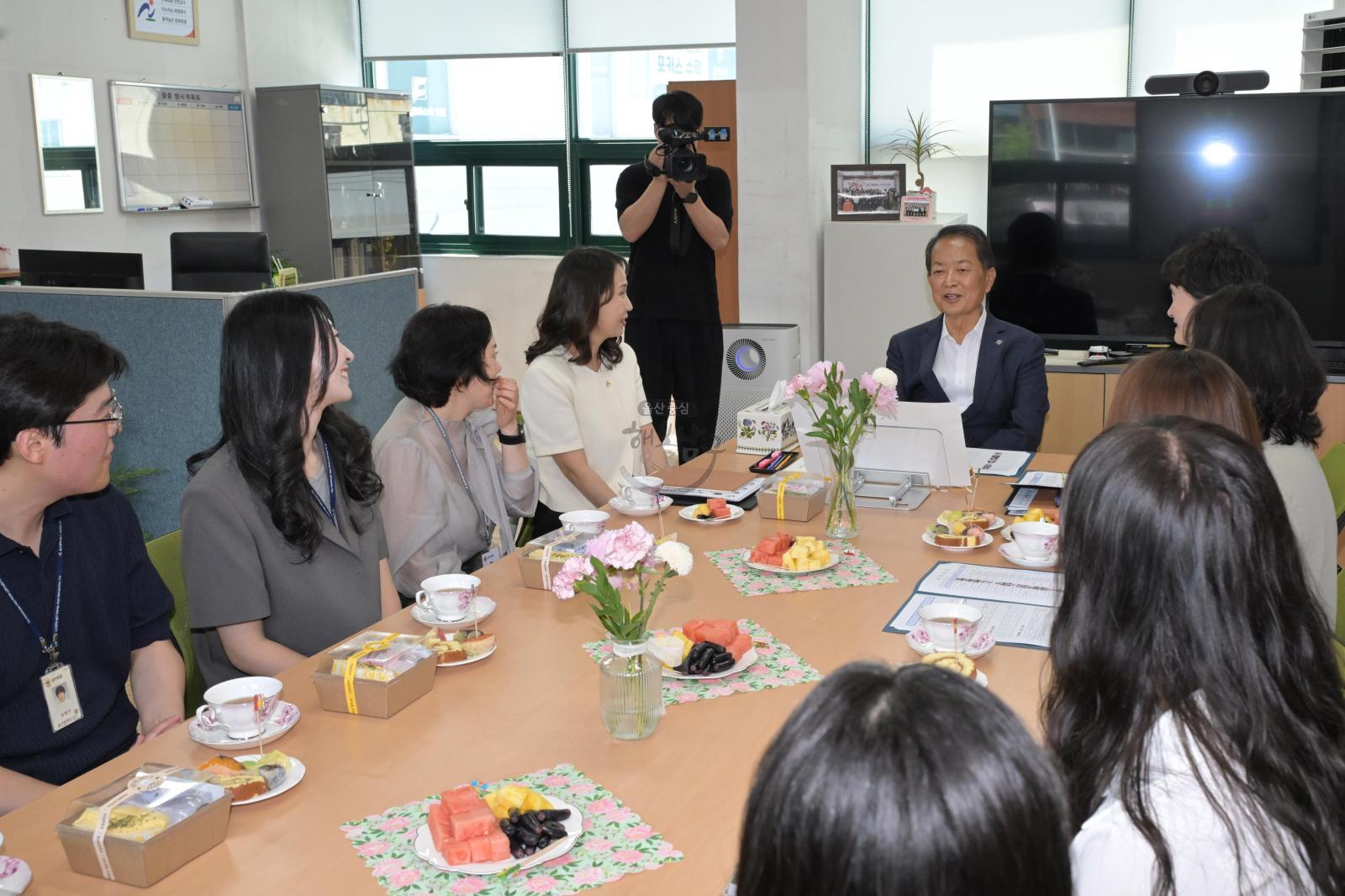 대현동 행정복지센터 격려 방문 의 사진