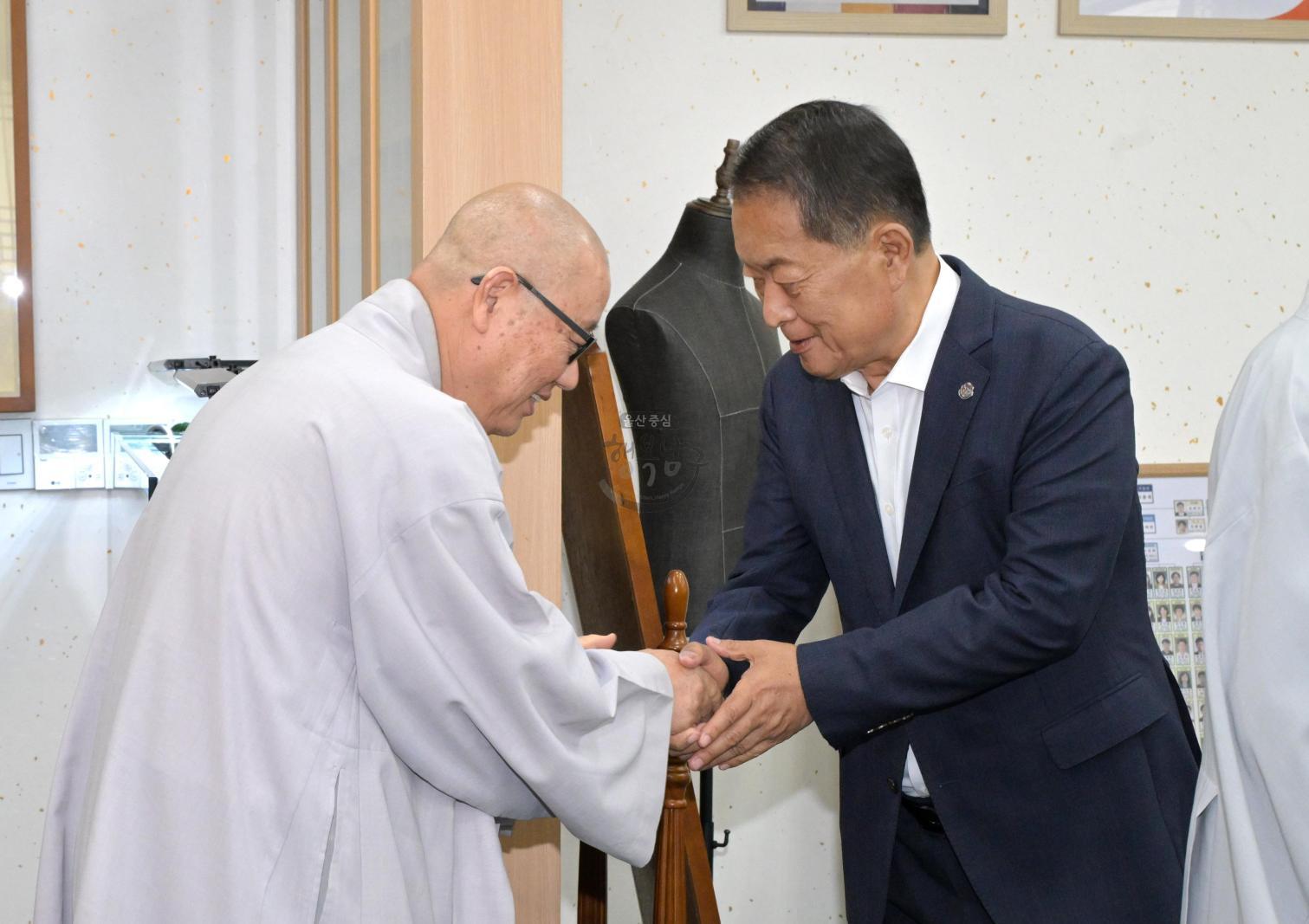 정토사 이웃돕기 백미 전달 의 사진