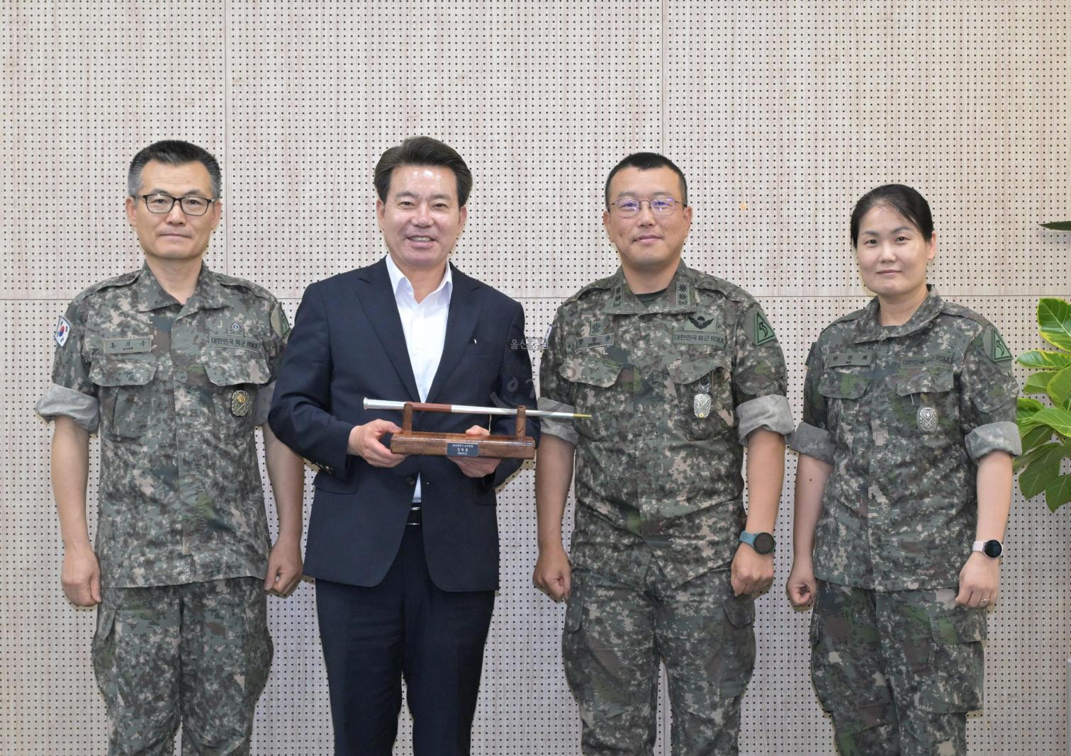 제7765부대 3대대장 내방 의 사진