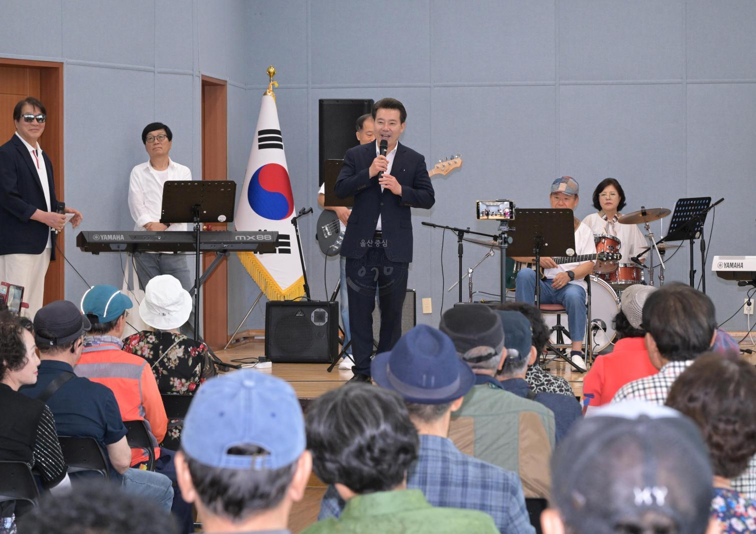 문수실버복지관 초복맞이 삼계탕 나눔행사 의 사진