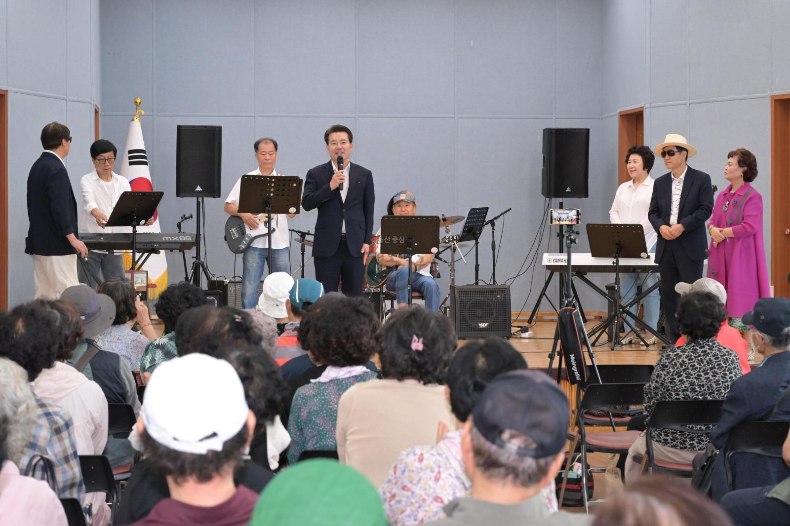 문수실버복지관 초복맞이 삼계탕 나눔행사 의 사진