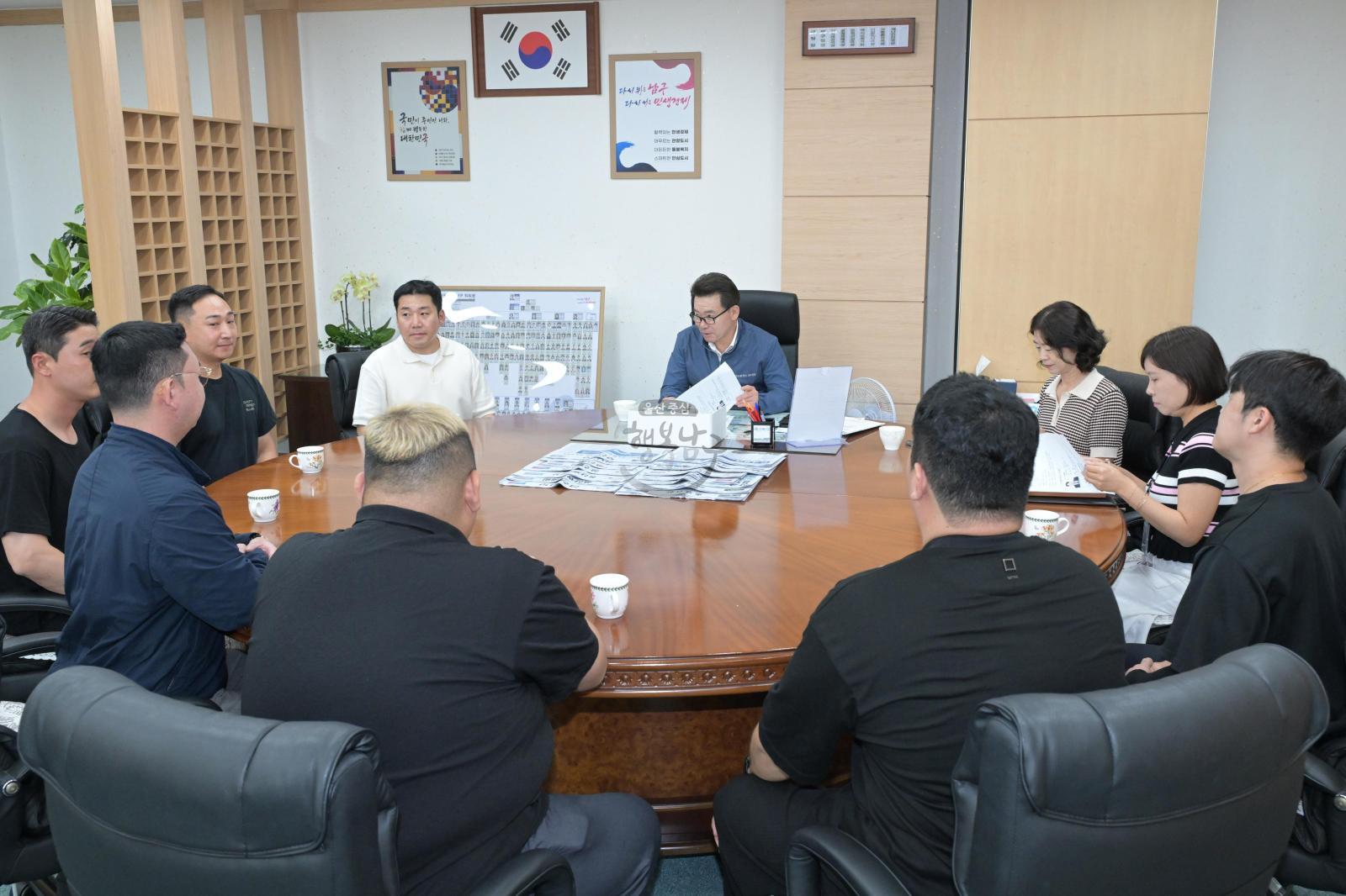 한결회 장애인복지시설 후원금 전달 의 사진