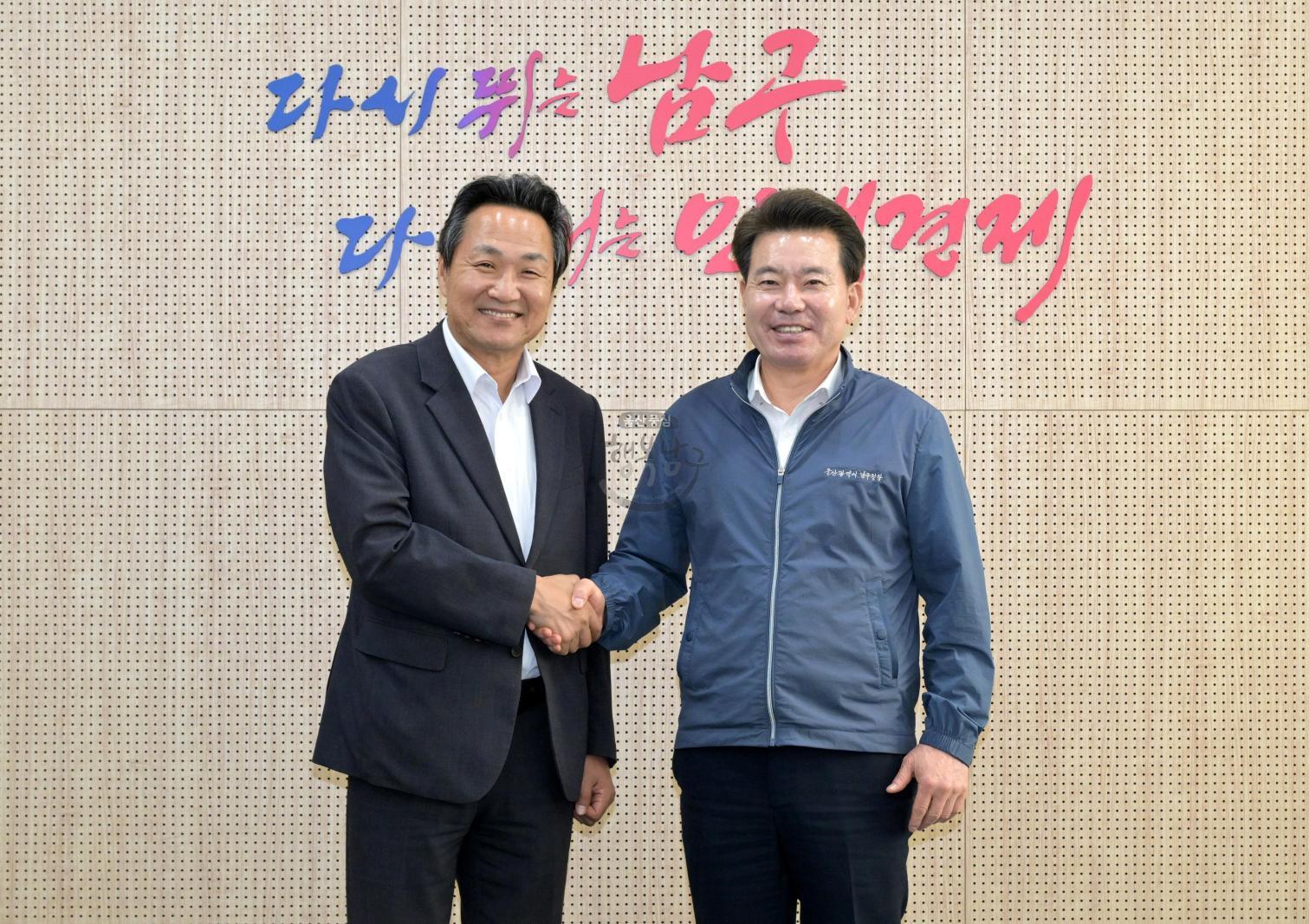 안승대 전 울산시 행정부시장 내방 의 사진