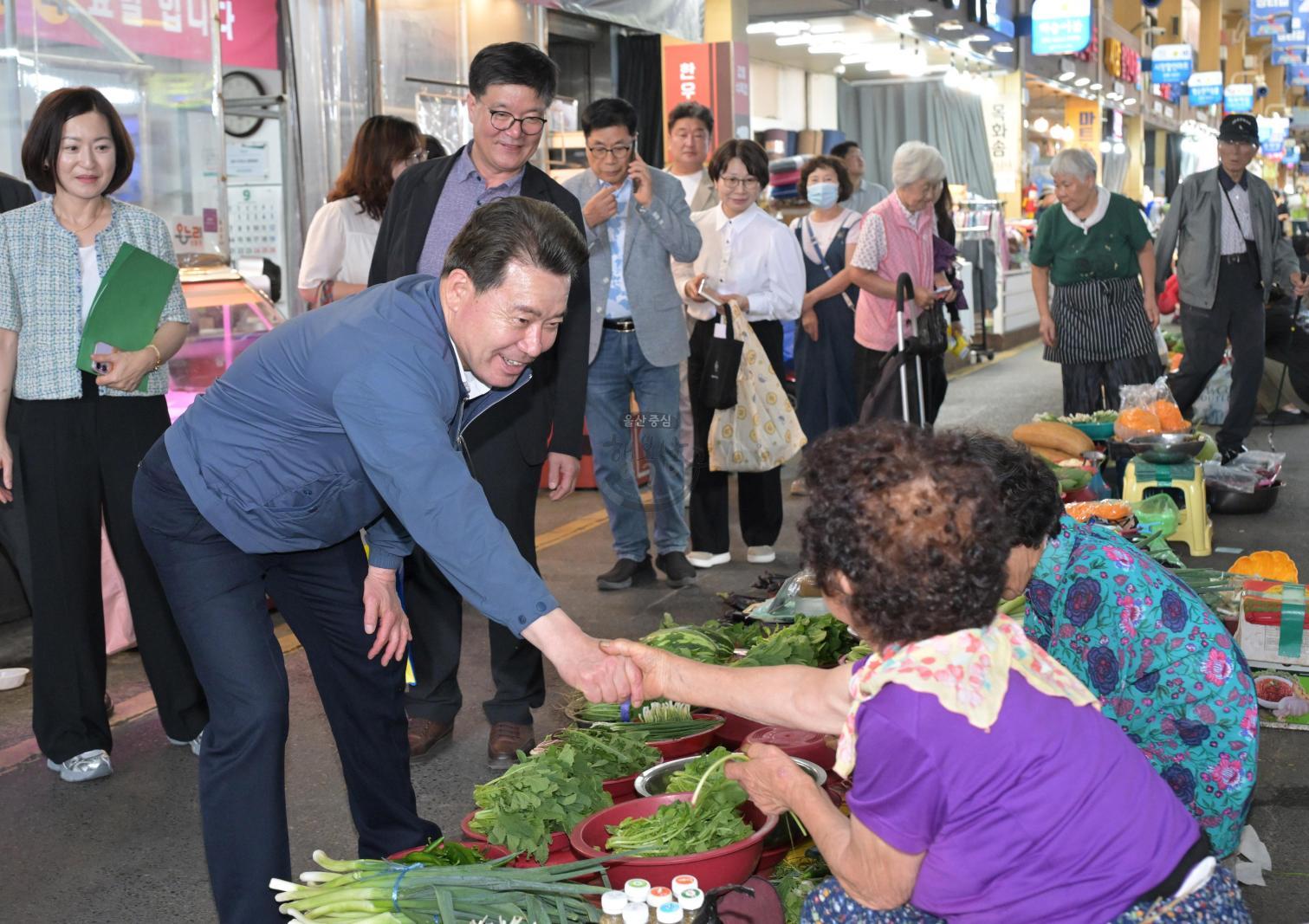 추석맞이 전통시장 장보기 행사(신정시장) 의 사진