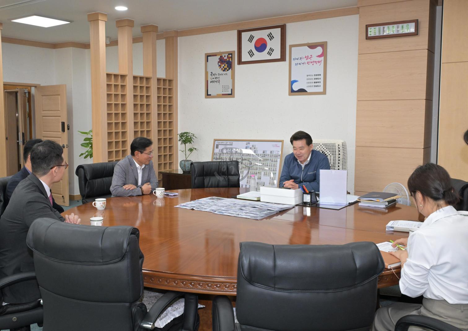 코엔텍 추석맞이 성금 전달 의 사진