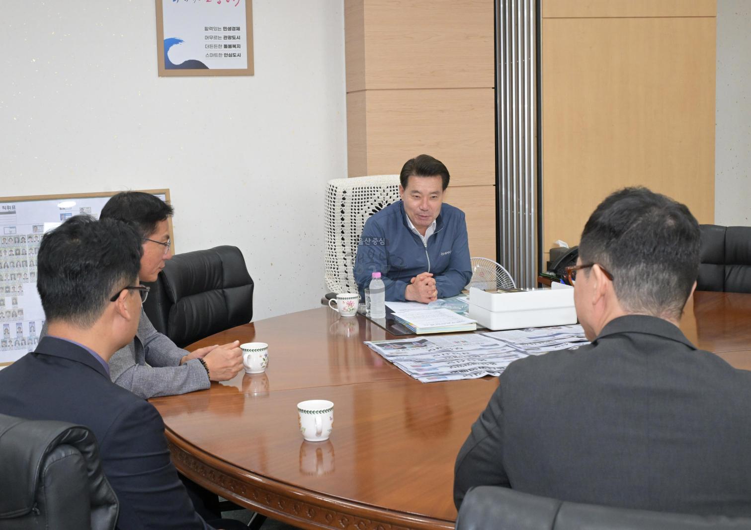 코엔텍 추석맞이 성금 전달 의 사진