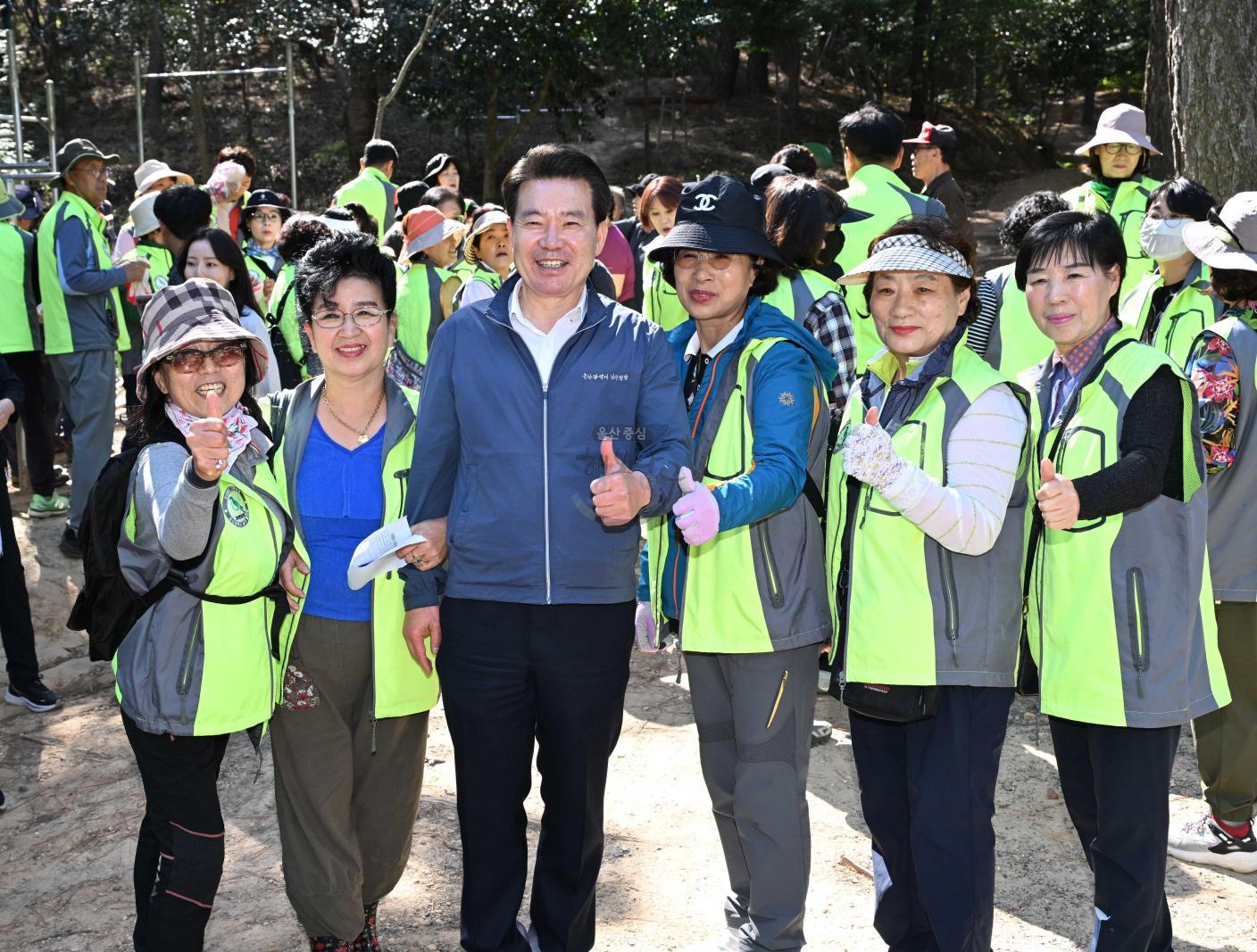 자연보호남구협의회남산수목식재 의 사진