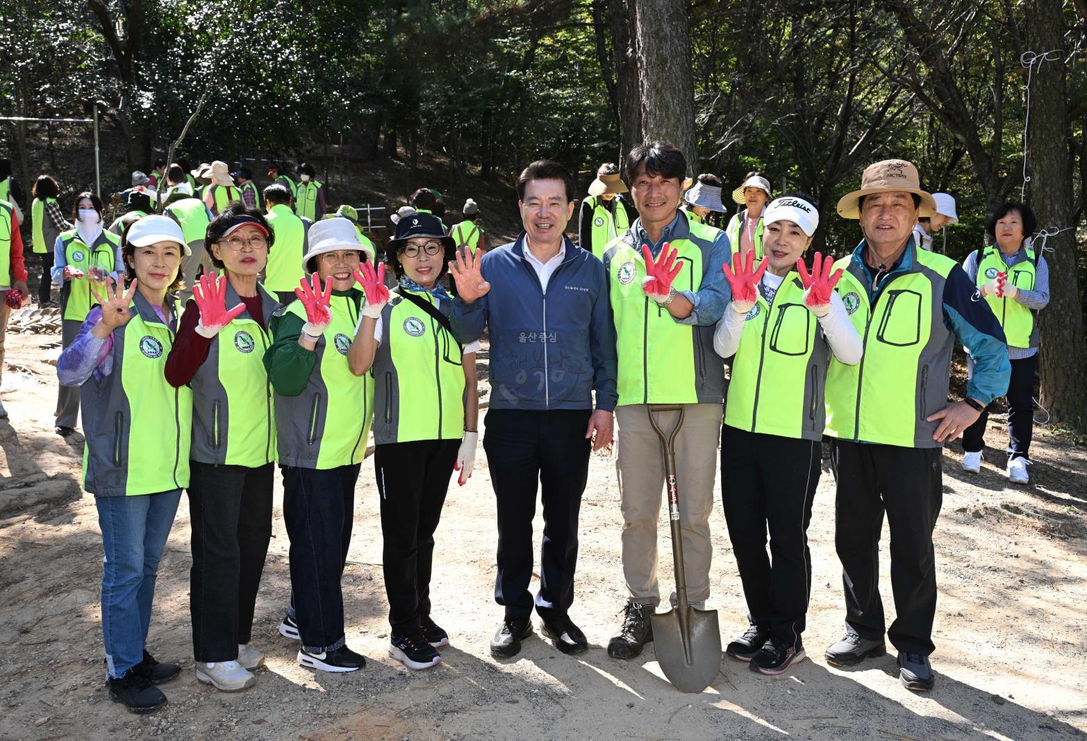 자연보호남구협의회남산수목식재 의 사진