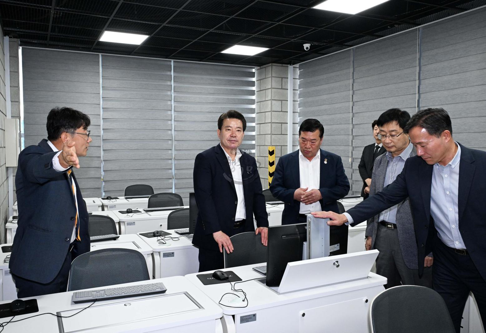 남구 Ubicam(청소년차오름센터)개소식 의 사진
