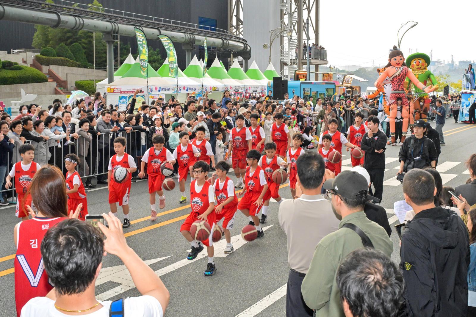 제30회 울산고래축제(고래 퍼레이드, 폐막식) 의 사진