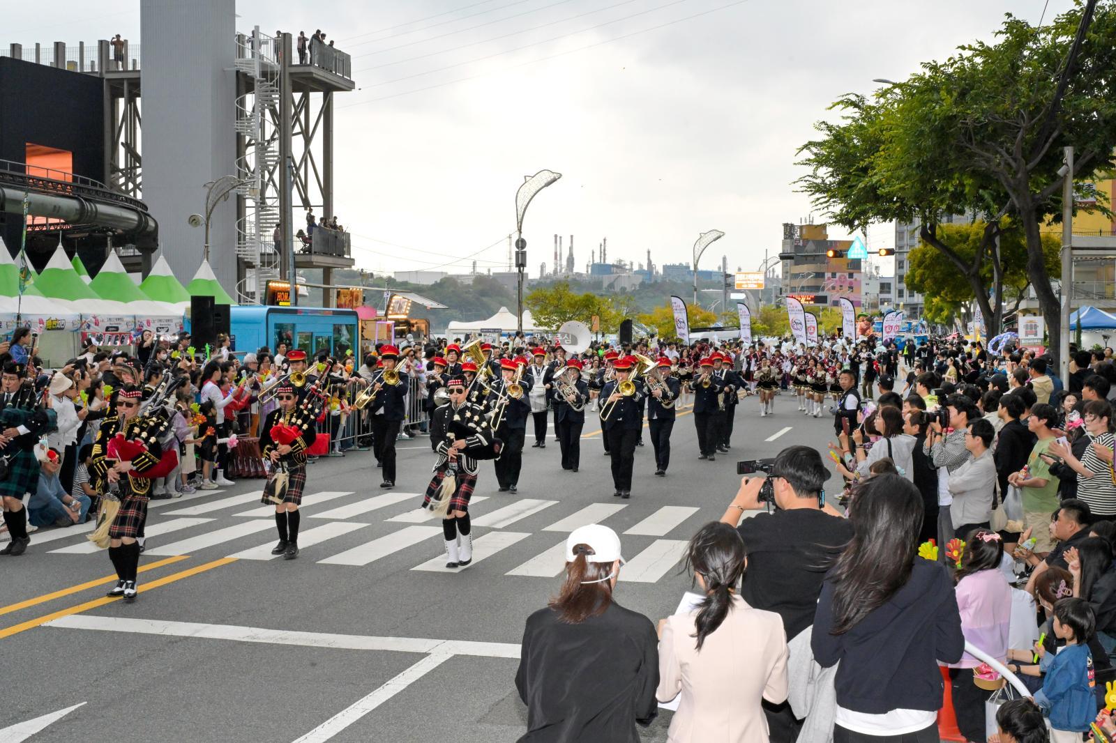 제30회 울산고래축제(고래 퍼레이드, 폐막식) 의 사진