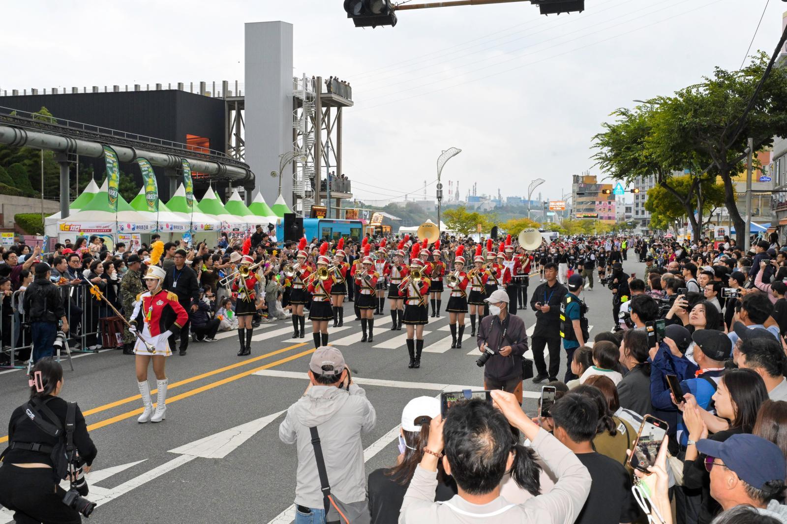 제30회 울산고래축제(고래 퍼레이드, 폐막식) 의 사진