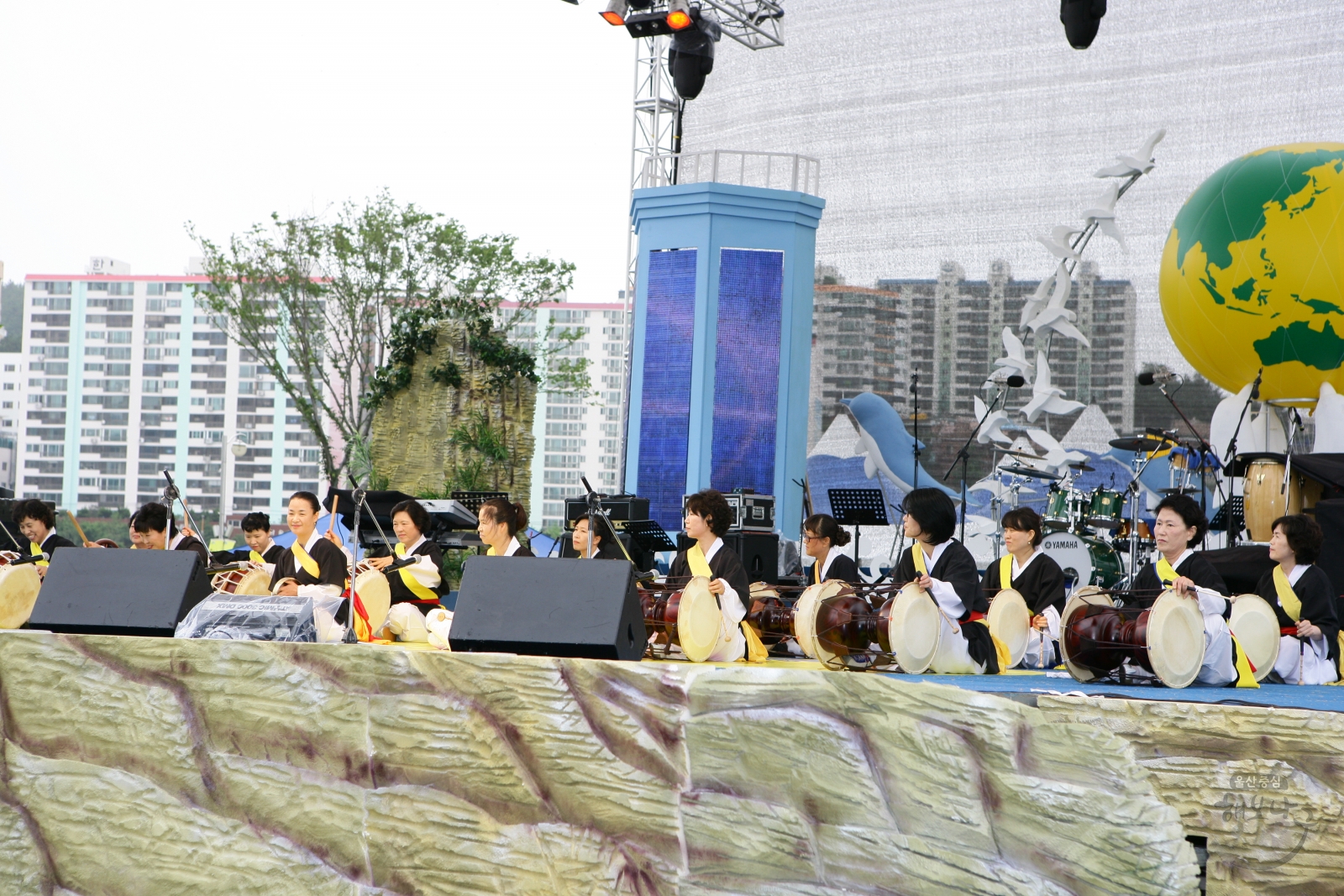 제16회 울산고래축제 공연 의 사진