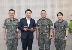 제7765부대 3대대장 내방 사진